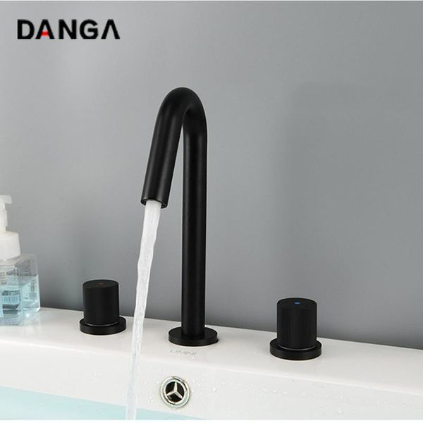 brass basin faucet bathroom sink tap bathtub mixer washbasin water three-hole double-handle split and cold faucets
brass basin faucet bathroom sink tap bathtub mixer washbasin water three-hole double-handle split and cold faucets