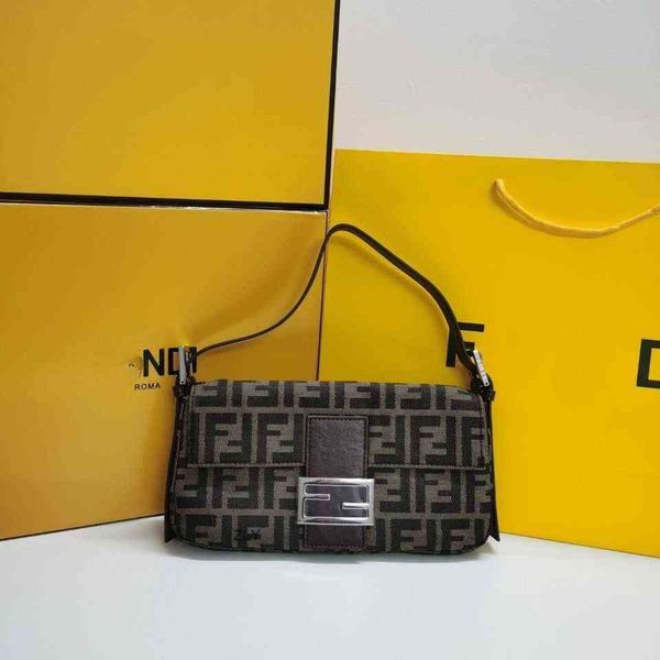 the latest bag for women in 2021. star's one shoulder messenger is super versatile and portable, zly bags
the latest bag for women in 2021. star's one shoulder messenger is super versatile and portable, zly bags
