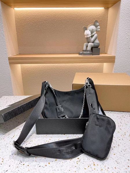 luxurys designers shoulder bags for women chest pack lady tote chains handbags presbyopic purse messenger backpack nylon bag with box
luxurys designers shoulder bags for women chest pack lady tote chains handbags presbyopic purse messenger backpack nylon bag with box