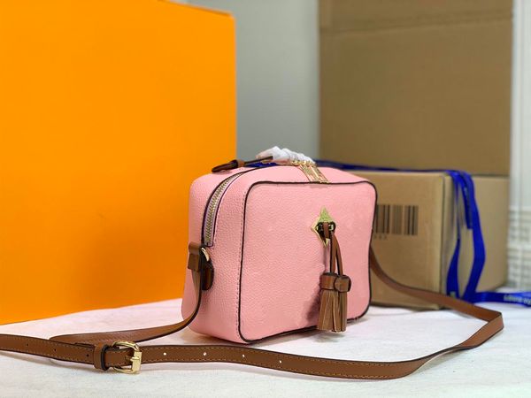 saintonge bags tassel clutch messenger women real leather designer square packet purse crossbody evening shoulder bag st sulpice bb letter f, Black;red
saintonge bags tassel clutch messenger women real leather designer square packet purse crossbody evening shoulder bag st sulpice bb letter f, Black;red