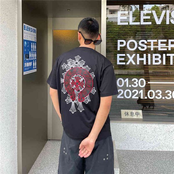 summer new fashion brand ch cro embroidered horseshoe short t-shirt men's half sleeve phantom cross, White;black
summer new fashion brand ch cro embroidered horseshoe short t-shirt men's half sleeve phantom cross, White;black