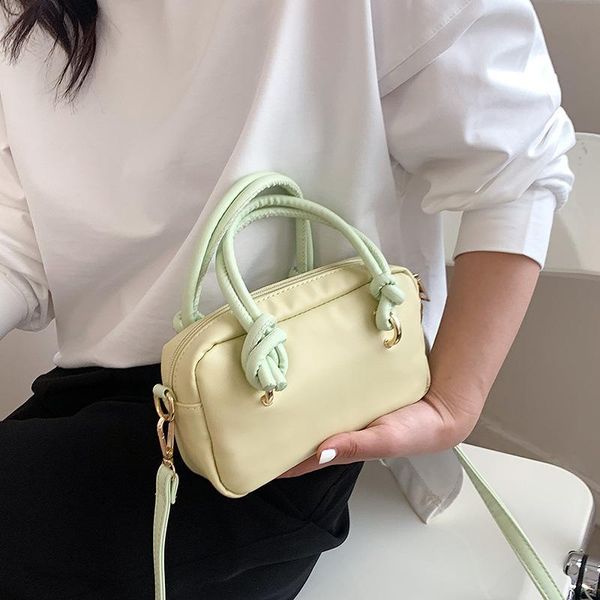 evening bags brand designer ladies fashion shoulder bag2021 korean version of small fresh oblique female net red portable square bag
evening bags brand designer ladies fashion shoulder bag2021 korean version of small fresh oblique female net red portable square bag