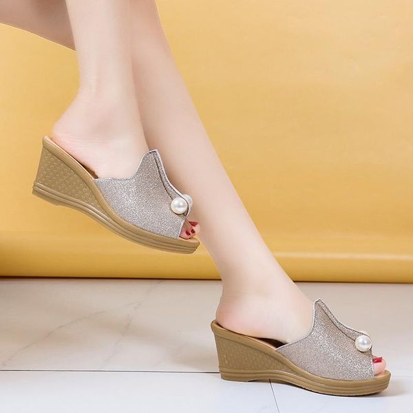 slippers 2021 summer women open toe wedges slipper bead high heels beach shoes ladies slides platform sandals 8021r, Black
slippers 2021 summer women open toe wedges slipper bead high heels beach shoes ladies slides platform sandals 8021r, Black