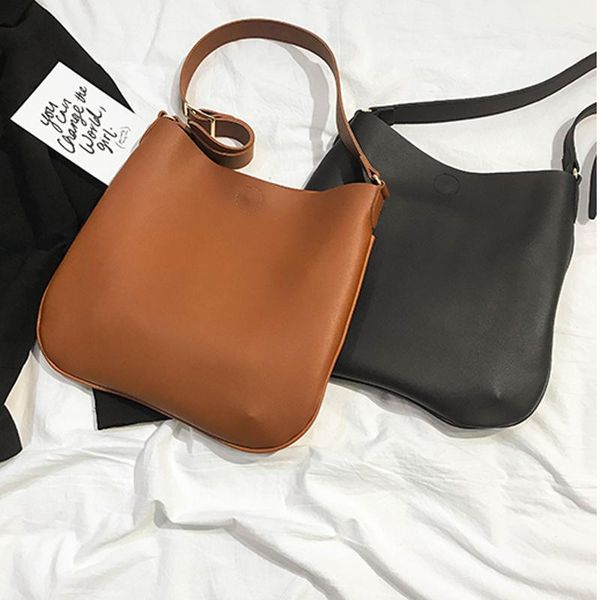 vintage women shoulder bags casual buckets bag large capacity totes luxury pu leather handbags designer crossbody lady purse
vintage women shoulder bags casual buckets bag large capacity totes luxury pu leather handbags designer crossbody lady purse