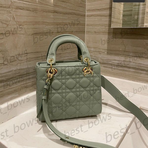 handbag designer handbags women luxurys designers bags 2021 deauville tote zhouzhoubao123 crossbody bag ladies lady hand mo
handbag designer handbags women luxurys designers bags 2021 deauville tote zhouzhoubao123 crossbody bag ladies lady hand mo