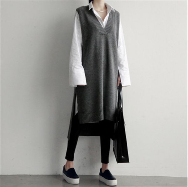 2021 korean ins wind sweater vest short front and back long vest skirt knitted v-neck thickened mid-length sweater skirt, White;black
2021 korean ins wind sweater vest short front and back long vest skirt knitted v-neck thickened mid-length sweater skirt, White;black