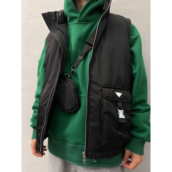 22ss mens warm vest casual solid color fashion design womens vest pocket decorative dleeveless jacket street style outerwear, Black;white
22ss mens warm vest casual solid color fashion design womens vest pocket decorative dleeveless jacket street style outerwear, Black;white