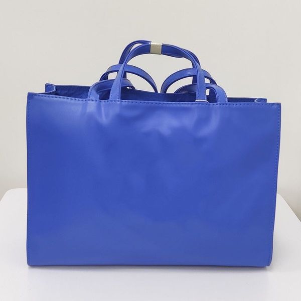 2021 men designer bags women purse tote handbags fashion style luxury bag pu leather handbag wholesale wallets
2021 men designer bags women purse tote handbags fashion style luxury bag pu leather handbag wholesale wallets