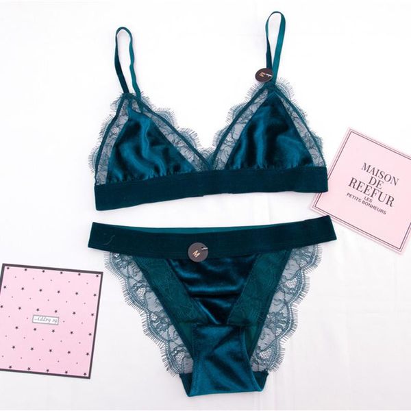 bras sets wriufred lace ultra-thin triangle cup bra brief set wire breathable comfortable underwear women brassiere, Red;black
bras sets wriufred lace ultra-thin triangle cup bra brief set wire breathable comfortable underwear women brassiere, Red;black