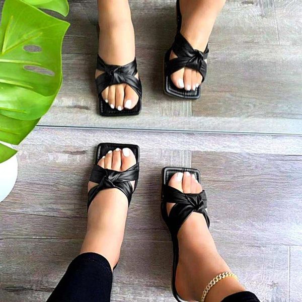 slippers women's summer wear flat-bottom square toe korean style simple two-wear sandals 2021 fashion large size women shoes, Black
slippers women's summer wear flat-bottom square toe korean style simple two-wear sandals 2021 fashion large size women shoes, Black