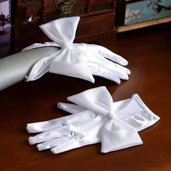 bridal gloves white or ivory bow finger short wedding accessories wrist length party cosplay
bridal gloves white or ivory bow finger short wedding accessories wrist length party cosplay