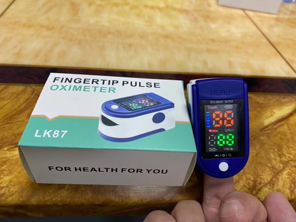 finger clip display fingertip electronic oximeter portable digital pulse oxygen saturation prbpm monitor
finger clip display fingertip electronic oximeter portable digital pulse oxygen saturation prbpm monitor