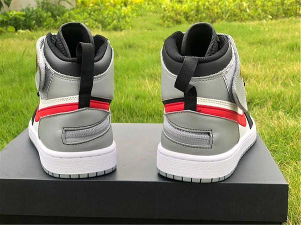 genuine jumpman 1 men's women's basketball shoes black, white and red color matching sports shoelaces shoebox full size 36--45xv7l
genuine jumpman 1 men's women's basketball shoes black, white and red color matching sports shoelaces shoebox full size 36--45xv7l
