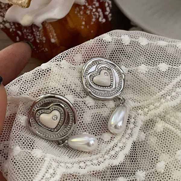 silver gentle intellectual french high precision earrings elegant court temperament personality earrings female d8-2
silver gentle intellectual french high precision earrings elegant court temperament personality earrings female d8-2