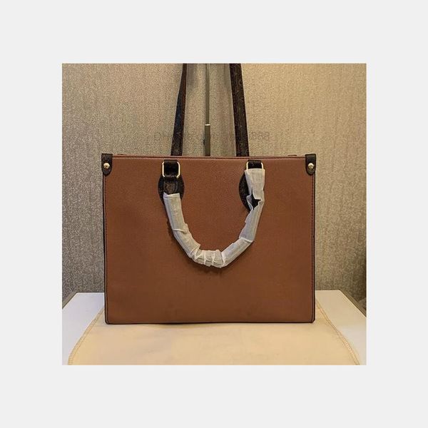 fashion tote bag luxury designer onthe alphanumeric pool print gradient ocean beach shopping bags men and women collision color
fashion tote bag luxury designer onthe alphanumeric pool print gradient ocean beach shopping bags men and women collision color