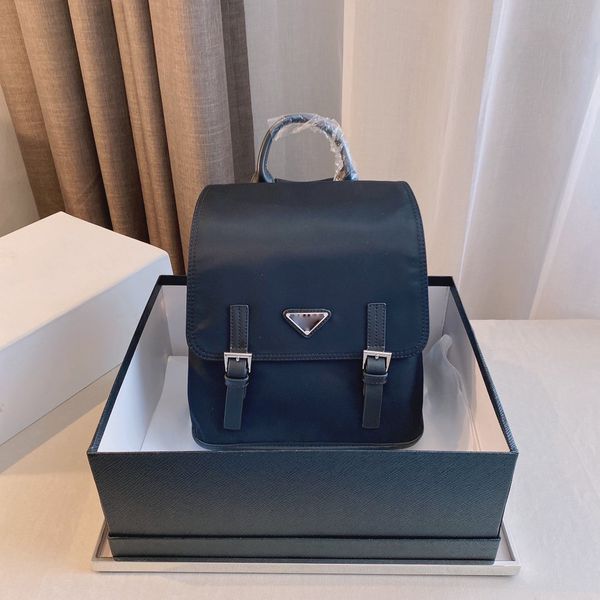 outlet kpack large capacity practical square solid color trend nylon simple school outdoor commuting schoolbag luxuryss designerss bag yw
outlet kpack large capacity practical square solid color trend nylon simple school outdoor commuting schoolbag luxuryss designerss bag yw