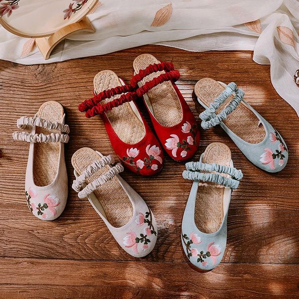 flat-bottom national wind slippers embroidered shoes magnolia cotton and linen hanfu women's sandals, Black
flat-bottom national wind slippers embroidered shoes magnolia cotton and linen hanfu women's sandals, Black