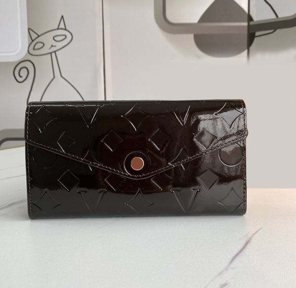 2023 fashion designer women wallets luxurys men leather bags highs quality classic flower letter zipper coin purse original box checked card, Red;black
2023 fashion designer women wallets luxurys men leather bags highs quality classic flower letter zipper coin purse original box checked card, Red;black