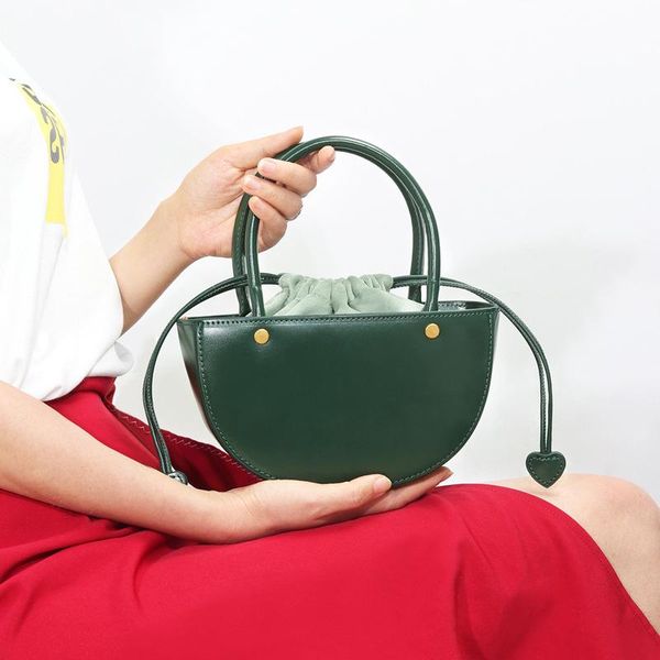 evening bags 2021 korean version women's bag niche fashion drawstring personalized portable slant span one shoulder small round
evening bags 2021 korean version women's bag niche fashion drawstring personalized portable slant span one shoulder small round