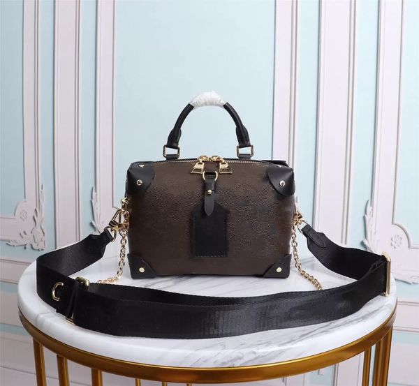 new style leather presbyopia portable bag mail chain diagonal handbag shoulder bags 11220, Black;red
new style leather presbyopia portable bag mail chain diagonal handbag shoulder bags 11220, Black;red