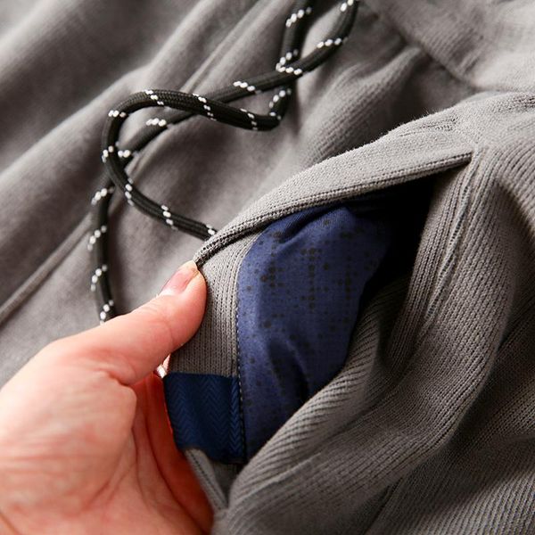 men's pants 2021 men sports loose trousers fashion elastic waist all-match knitting fall trend lace-up color, Black
men's pants 2021 men sports loose trousers fashion elastic waist all-match knitting fall trend lace-up color, Black