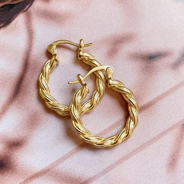 hoop & huggie huitan small circle women earrings hip hop rock party metal cool earring for teens versatile jewelry gold color accessories, Golden;silver
hoop & huggie huitan small circle women earrings hip hop rock party metal cool earring for teens versatile jewelry gold color accessories, Golden;silver