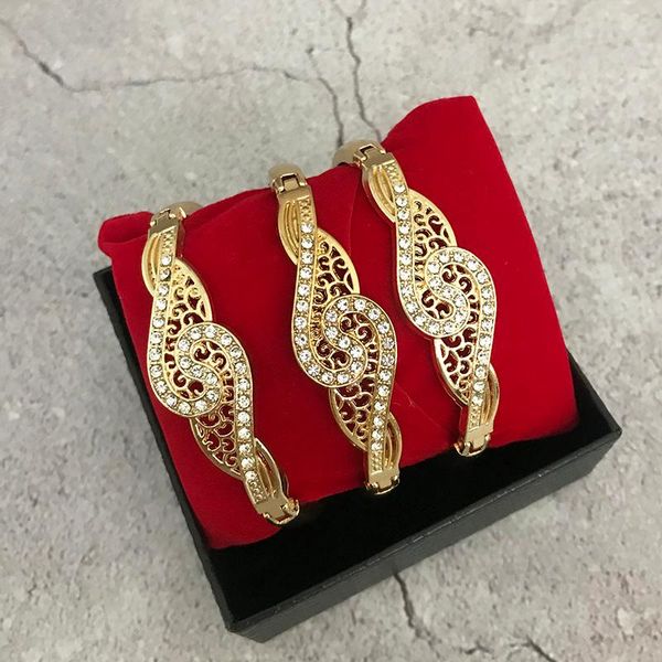 bangle brazil -selling zinc alloy woman bracelet set rhinestone 3pcs jewelry girl gift accessories, Black
bangle brazil -selling zinc alloy woman bracelet set rhinestone 3pcs jewelry girl gift accessories, Black