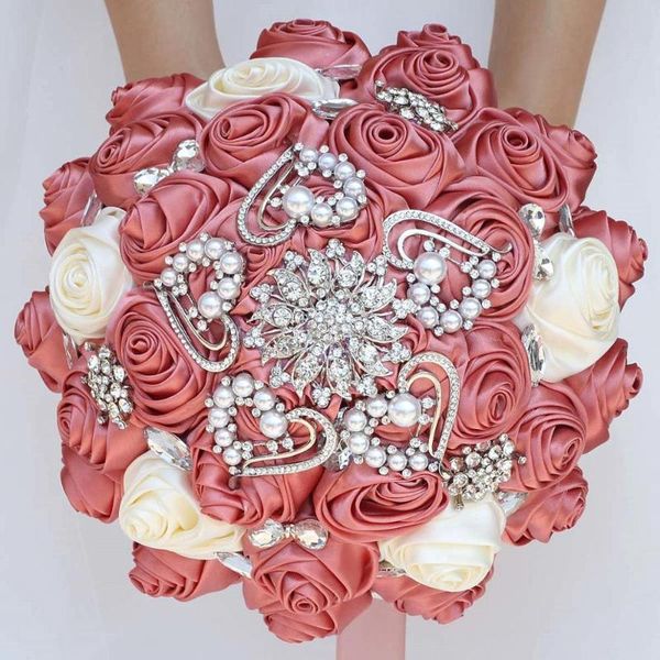 wedding flowers pink ivory birdal bouquets for bridesmaids hand holding rose pearls brooch holder buque de noiva w380
wedding flowers pink ivory birdal bouquets for bridesmaids hand holding rose pearls brooch holder buque de noiva w380