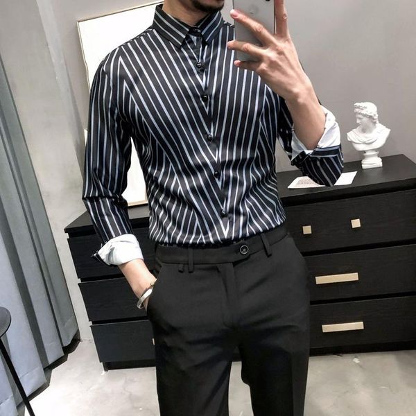 men's casual shirts british style business work shirt men fashion 2021 long sleeve irregular striped slim fit digital print prom tuxedo, White;black
men's casual shirts british style business work shirt men fashion 2021 long sleeve irregular striped slim fit digital print prom tuxedo, White;black