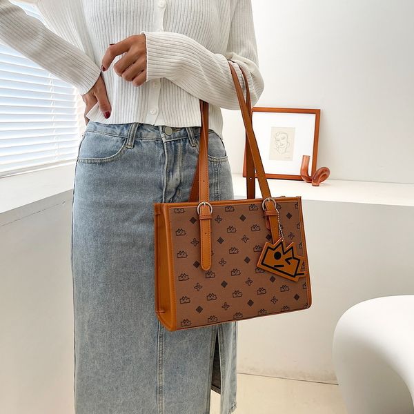 factory direct sale 75% off women 2021 new texture single shoulder messenger tote women's large capacity portable bags
factory direct sale 75% off women 2021 new texture single shoulder messenger tote women's large capacity portable bags