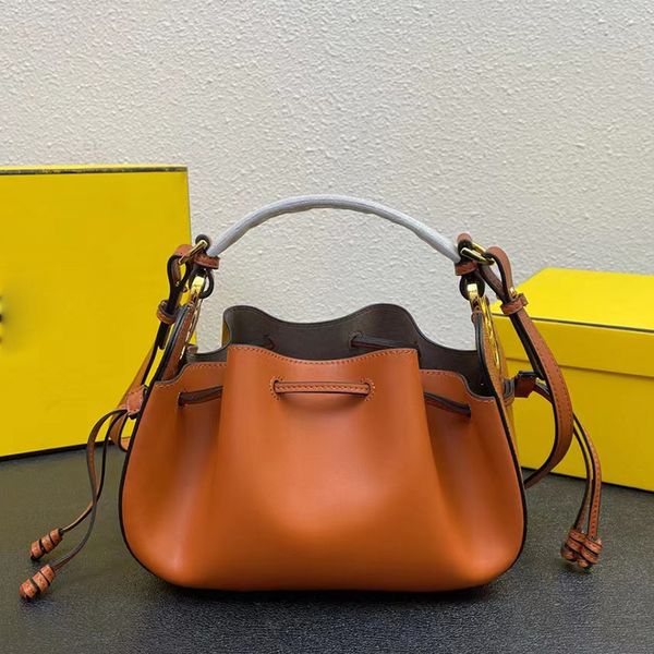 hight quality tote famous bag hammock genuine leather bags luxurious designer handbag women crossbody shoulder bags favorite purse real back
hight quality tote famous bag hammock genuine leather bags luxurious designer handbag women crossbody shoulder bags favorite purse real back