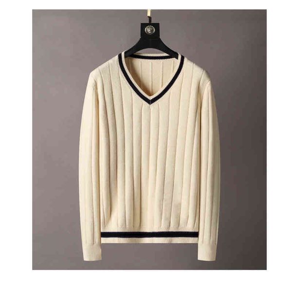 french designer v-neck long sleeve sweater men's bottom knit solid color women's double g embroidered couple soft pilling fabric, White;black
french designer v-neck long sleeve sweater men's bottom knit solid color women's double g embroidered couple soft pilling fabric, White;black