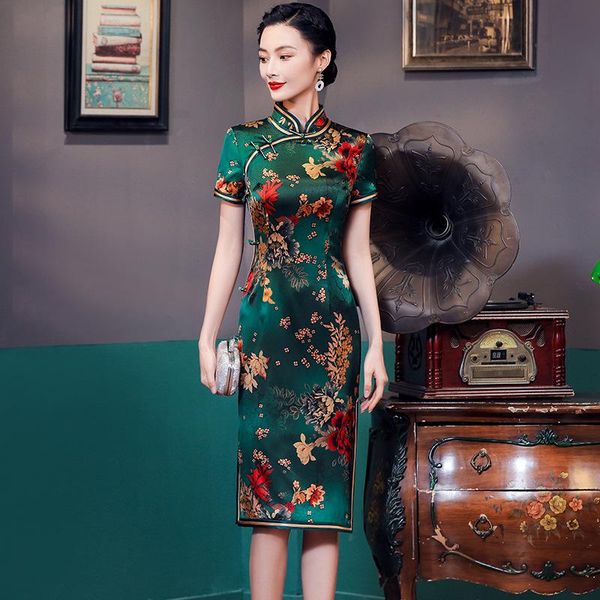 classical lady wedding party banquet chinese dresses elegant print floral straight gown 2021 summer knee-length silk cheongsam ethnic clothi, Red
classical lady wedding party banquet chinese dresses elegant print floral straight gown 2021 summer knee-length silk cheongsam ethnic clothi, Red