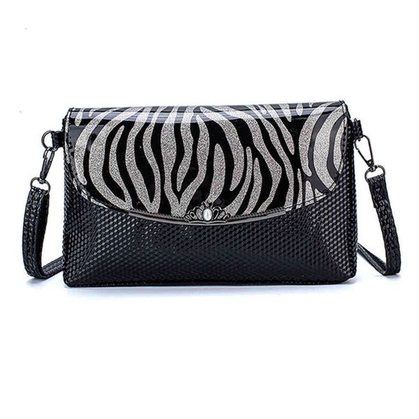 a.self designed new women's bag one shoulder popular messenger contrast patent leather simple small square
a.self designed new women's bag one shoulder popular messenger contrast patent leather simple small square
