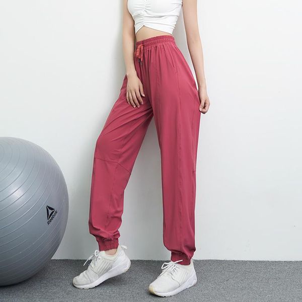 running pants sports women's ice silk breathable quick drying loose summer thin high waist fitness casual, Black;blue
running pants sports women's ice silk breathable quick drying loose summer thin high waist fitness casual, Black;blue