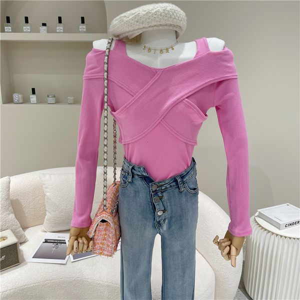 female spring summer 2021 niche fashion design cross with thin v sleeve neckline shirt off the upper shoulder, White
female spring summer 2021 niche fashion design cross with thin v sleeve neckline shirt off the upper shoulder, White