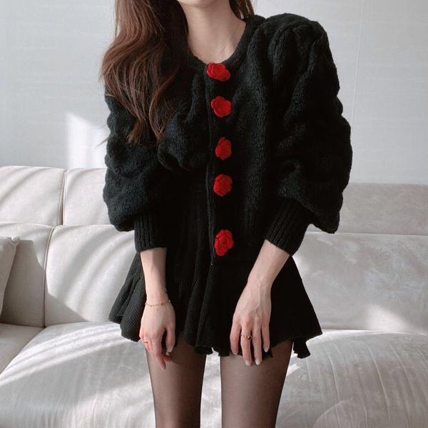 women's t-shirt whimsical girl korean style chic short western youthful-looking flower sweater coat + cute all-match skirt outfit, White
women's t-shirt whimsical girl korean style chic short western youthful-looking flower sweater coat + cute all-match skirt outfit, White