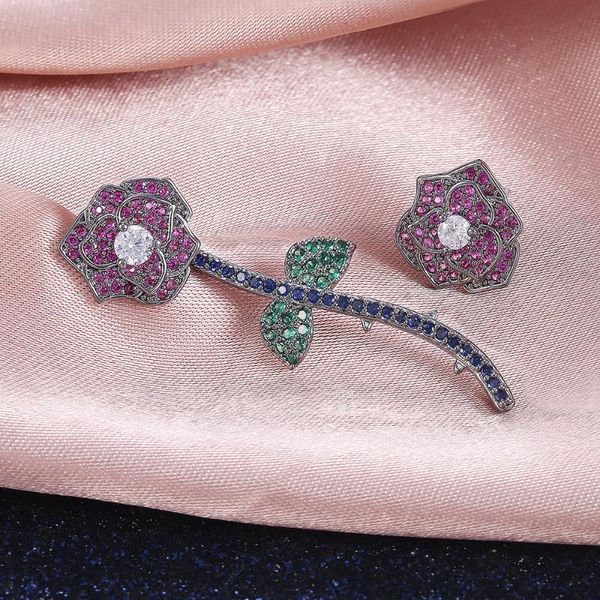 luxurious micro-inlaid zircon flower leaf stud earrings birthday gift jewelry ladies wedding accessories fashion costume, Golden;silver
luxurious micro-inlaid zircon flower leaf stud earrings birthday gift jewelry ladies wedding accessories fashion costume, Golden;silver
