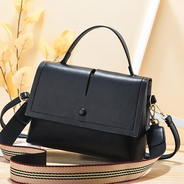 shoulder bags 2021 flaps for women fashion all match single designer pu purses and handbags sac luxe femme
shoulder bags 2021 flaps for women fashion all match single designer pu purses and handbags sac luxe femme