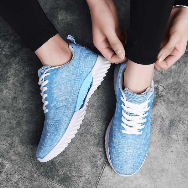 2021 summer designer men's and women's shoes sports leisure mesh breathable couple runningtraining sneakers
2021 summer designer men's and women's shoes sports leisure mesh breathable couple runningtraining sneakers