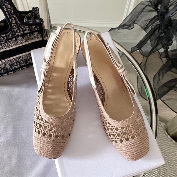 dress shoes d family square toe high-heeled sandals for women spring/summer 2021 versatile rear tripping belt with shallow, low-chunky s, Black
dress shoes d family square toe high-heeled sandals for women spring/summer 2021 versatile rear tripping belt with shallow, low-chunky s, Black