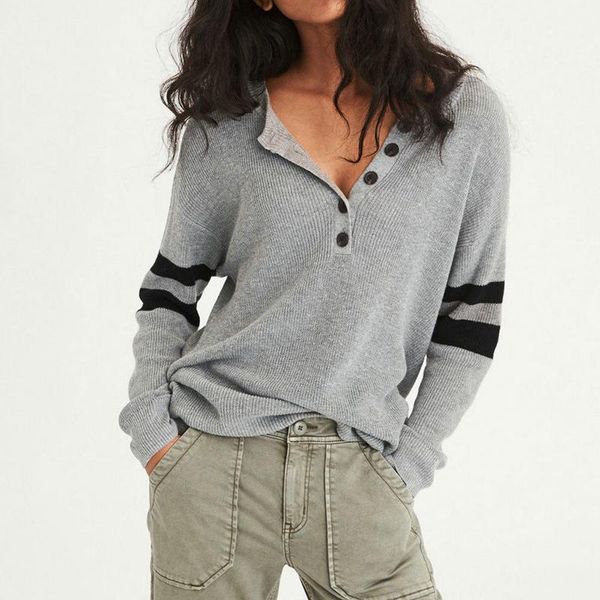 women's t-shirt four colors round neck button solid fashion csaual style long sleeve shirt women t-shirts, White
women's t-shirt four colors round neck button solid fashion csaual style long sleeve shirt women t-shirts, White