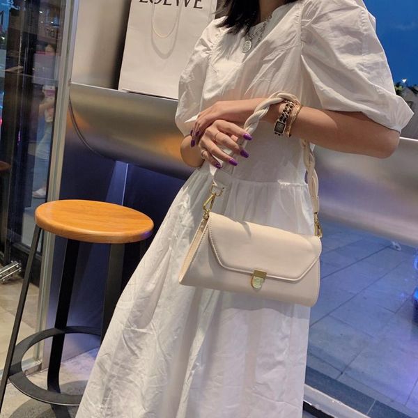 niche woven shoulder strap baguette underarm bag female 2021 fashion women's crossbody bags purses and handbags cross body
niche woven shoulder strap baguette underarm bag female 2021 fashion women's crossbody bags purses and handbags cross body