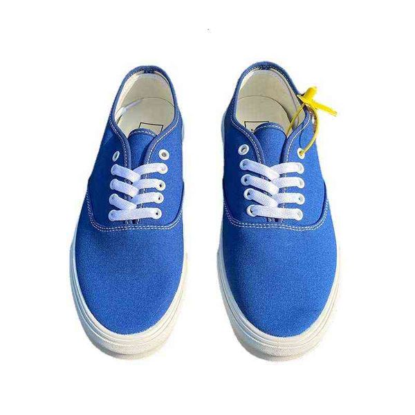 longwan snaheim blue love canvas shoes men's and women's board low couple student made in putian
longwan snaheim blue love canvas shoes men's and women's board low couple student made in putian