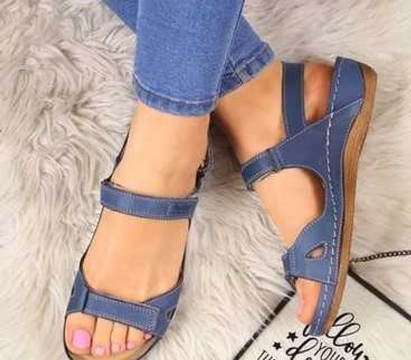 new women sandals summer flat open toe outdoor shoes female casual platform ladies vintage buckle strap retro y0721, Black
new women sandals summer flat open toe outdoor shoes female casual platform ladies vintage buckle strap retro y0721, Black