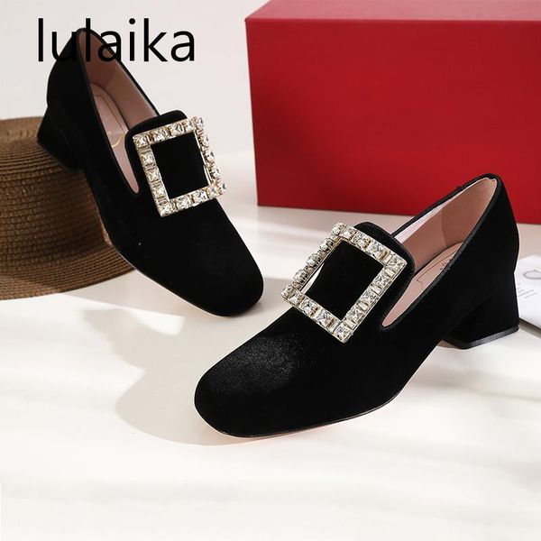luxury designer women thick high heels pumps round toe crystal metal decoration summer leather vintage mary jane shoes dress, Black
luxury designer women thick high heels pumps round toe crystal metal decoration summer leather vintage mary jane shoes dress, Black