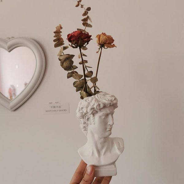 modern nordic style creative portrait vase human head flower vases decorative ornaments resin david home flowers art decor
modern nordic style creative portrait vase human head flower vases decorative ornaments resin david home flowers art decor