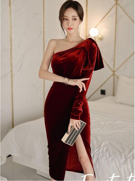 casual dresses korean temperament dress women fashion trends party unique one shoulder bodycon long sleeve sleeveless velvet, Black;gray
casual dresses korean temperament dress women fashion trends party unique one shoulder bodycon long sleeve sleeveless velvet, Black;gray