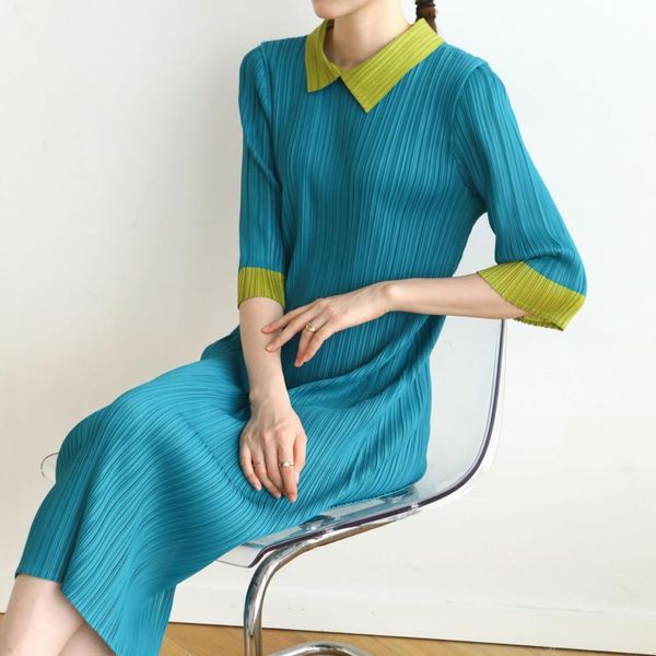 casual dresses changpleat 2021 autumn women's color matching dress miyak fold fashionable plus size five-point sleeve slim-fit, Black;gray
casual dresses changpleat 2021 autumn women's color matching dress miyak fold fashionable plus size five-point sleeve slim-fit, Black;gray