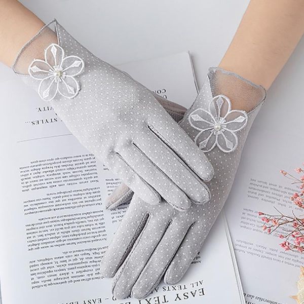 five fingers gloves summer women pure cotton uv sunscreen fashion silk lace driving of thin touch screen anti-slip lady, Blue;gray
five fingers gloves summer women pure cotton uv sunscreen fashion silk lace driving of thin touch screen anti-slip lady, Blue;gray